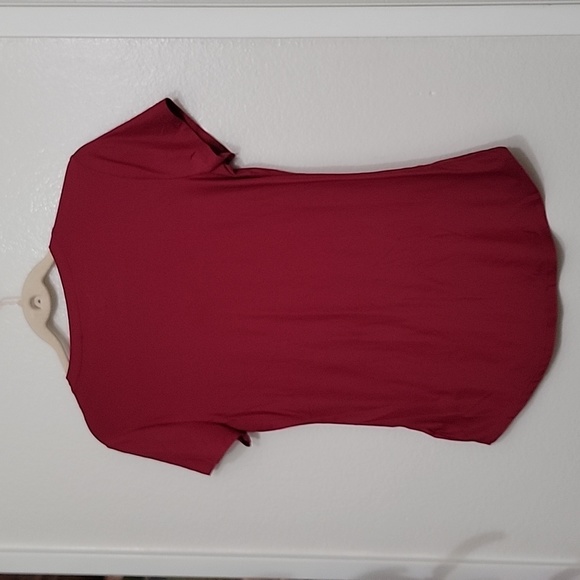 EUC No Boundaries Juniors’ Short Sleeve Brushed V-Neck T-Shirt Size Medium - Picture 8 of 9